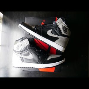 Air Jordan 1 OG High - Shadow